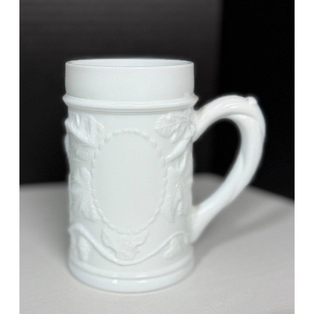 VTG MILK Indiana GLASS BEER STEIN MEDALLION GRAPE VINE Heavy Tree Branch White